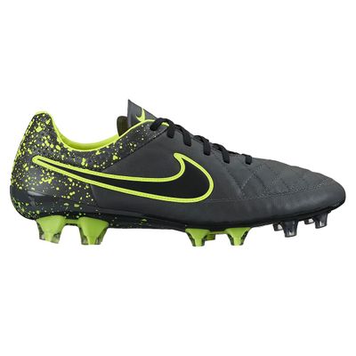 precio de botines nike tiempo